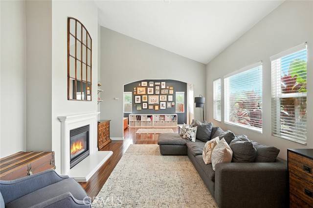 Huntington Beach, CA 92647,18152 Fieldbury LN