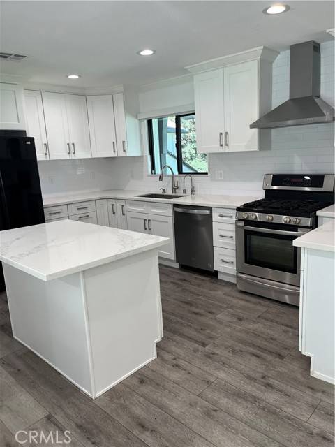 Northridge, CA 91325,17360 Lemac