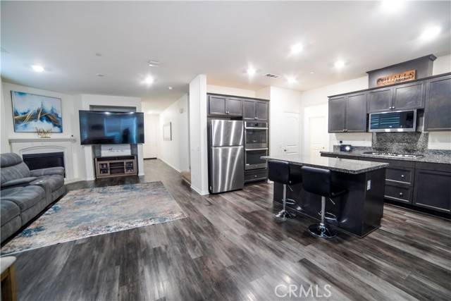 Fontana, CA 92336,5217 Clementine