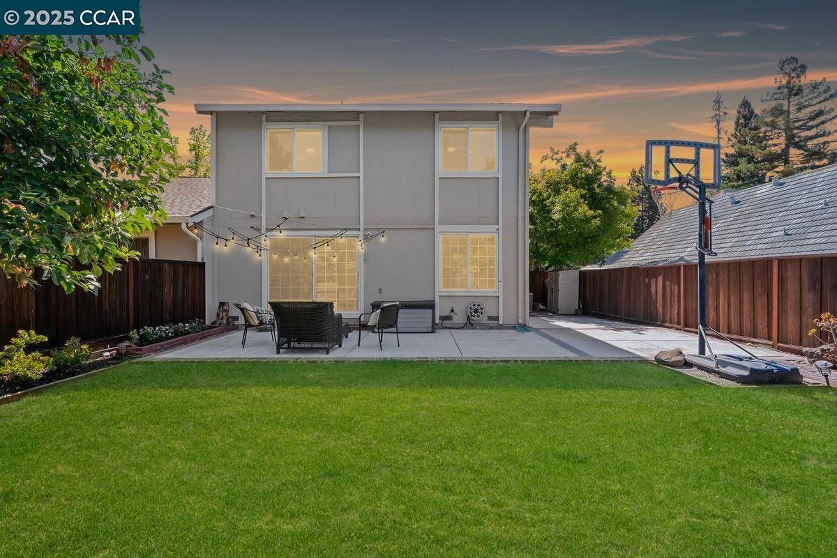 Danville, CA 94526,33 Leeds Ct E