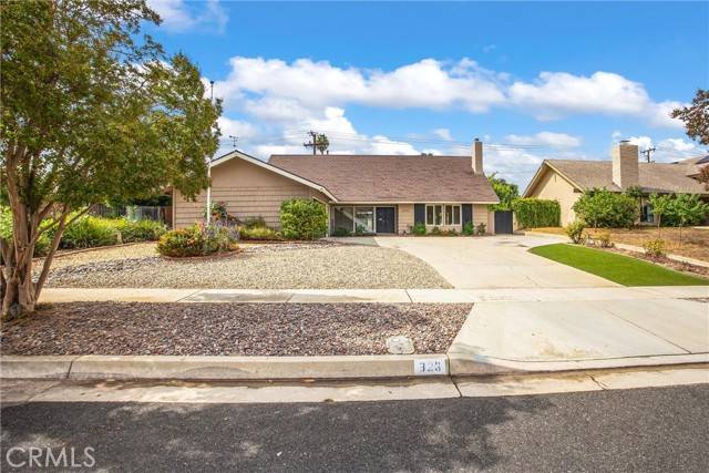 Redlands, CA 92373,826 La Paloma