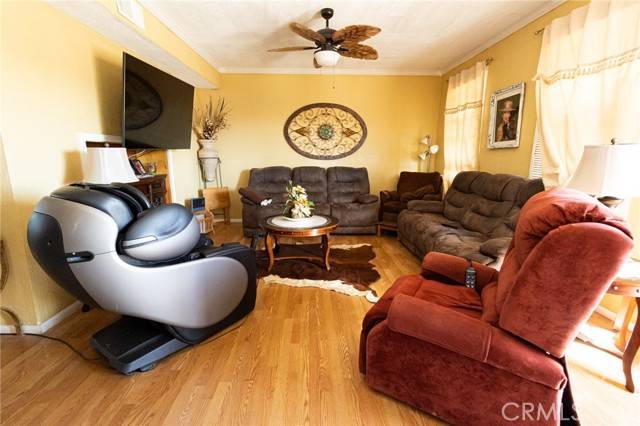 Rosamond, CA 93560,5609 5609 Buckhorn