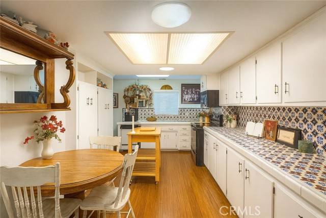 Canyon Lake, CA 92587,30099 Big Range