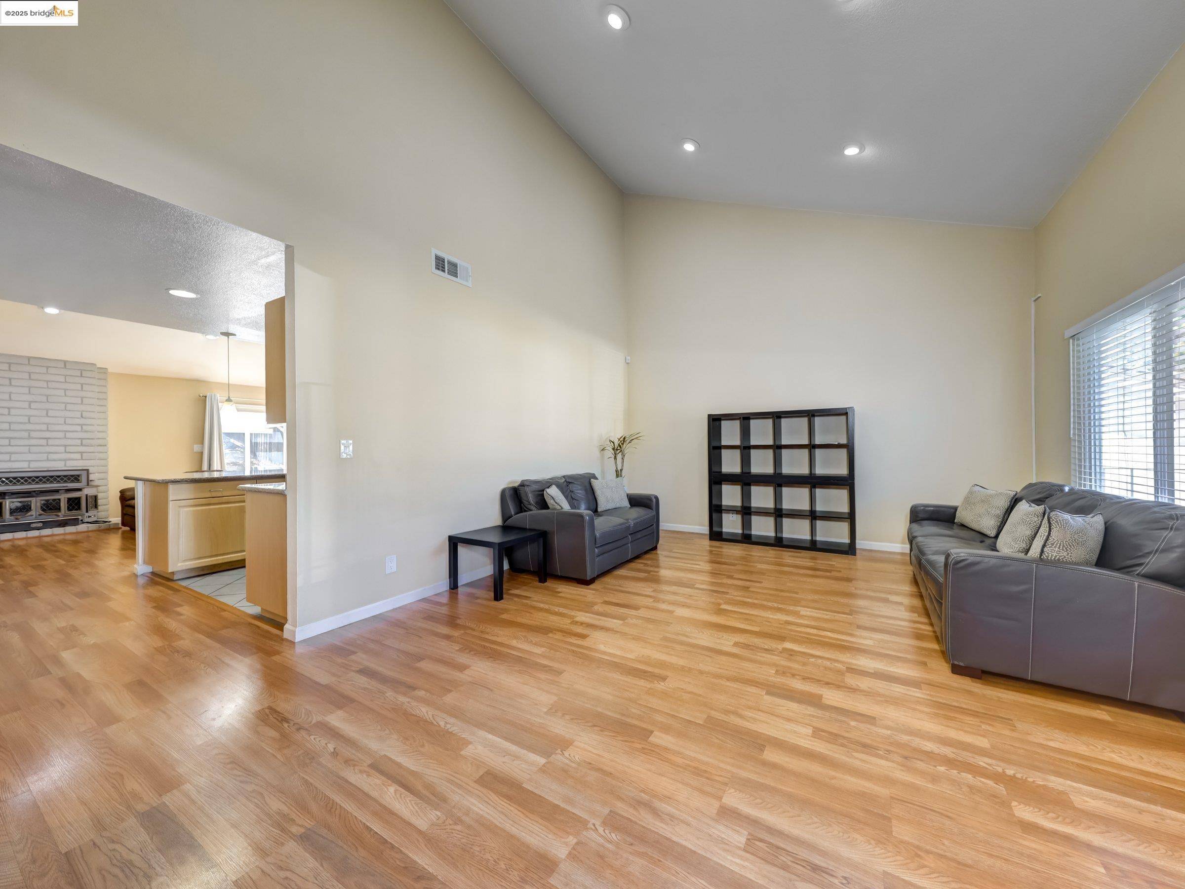 Concord, CA 94521,1208 Pinecrest Dr