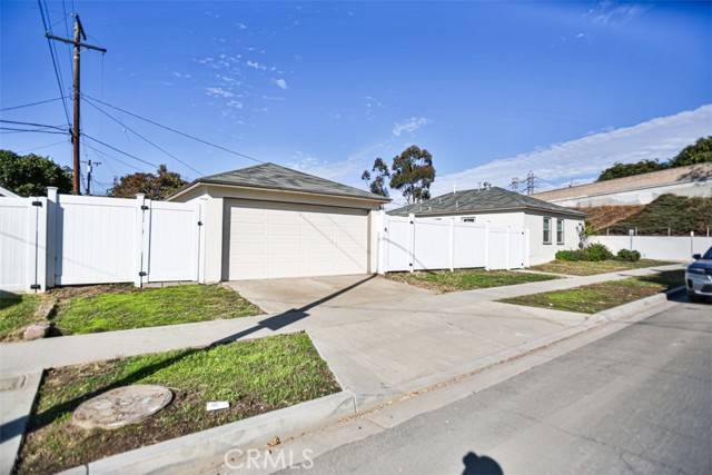 Long Beach, CA 90805,6851 Coachella