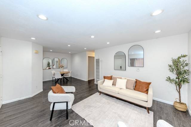 Huntington Park, CA 90255,6100 Rugby AVE 108