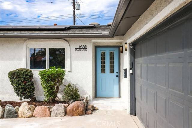 Huntington Beach, CA 92647,16871 Ross LN