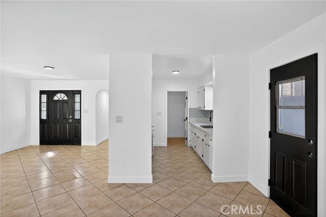 Los Angeles, CA 90047,1555 W 59th