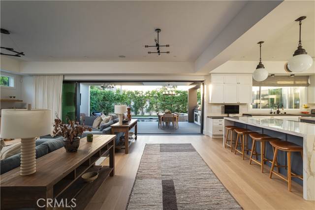 Newport Beach, CA 92660,1331 Antigua WAY