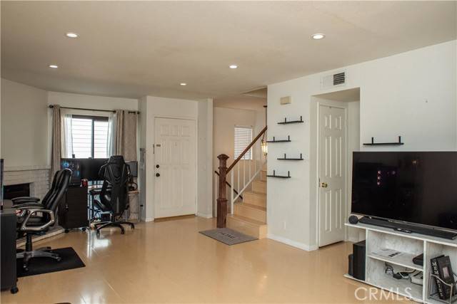 Duarte, CA 91010,1812 Huntington DR