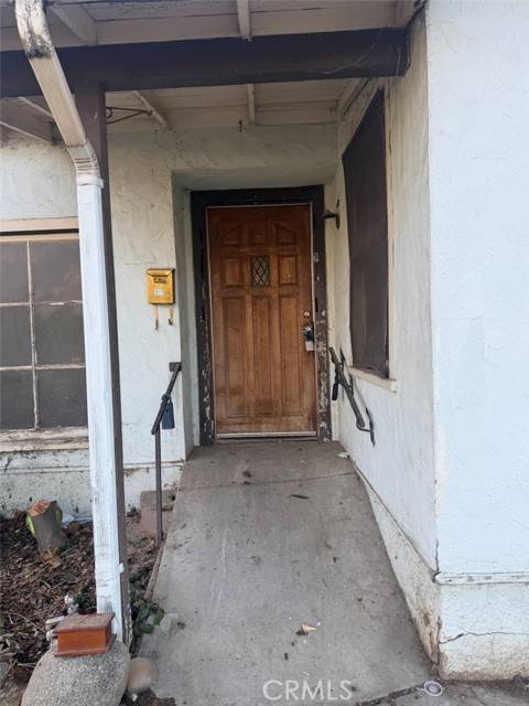 Porterville, CA 93257,593 N 3rd ST