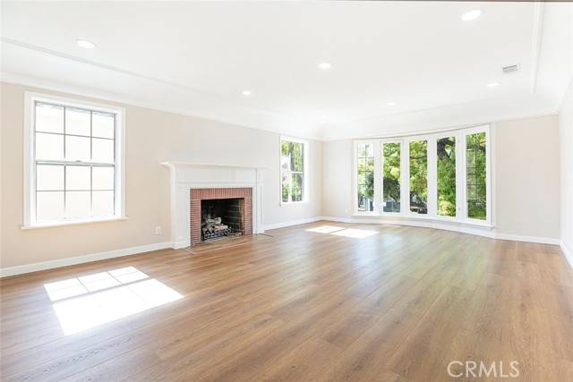 Glendale, CA 91206,741 E Doran