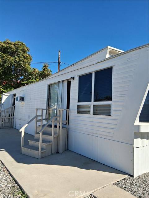 Hemet, CA 92543,1380 W Florida 52