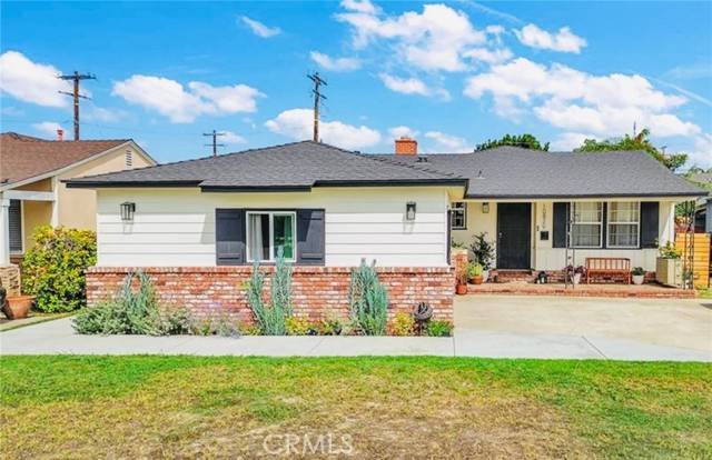 Downey, CA 90241,10829 Cord AVE