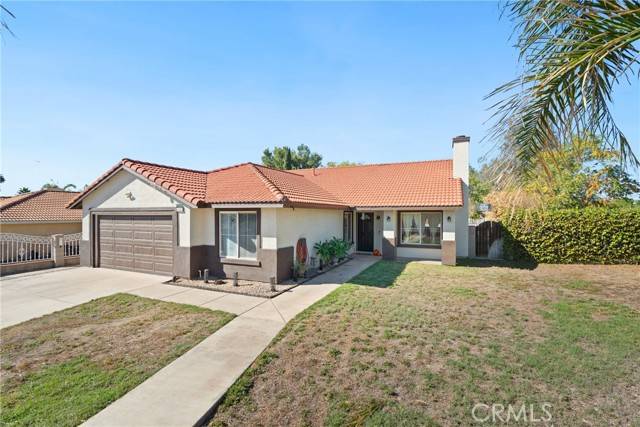 Fontana, CA 92335,9310 Carob