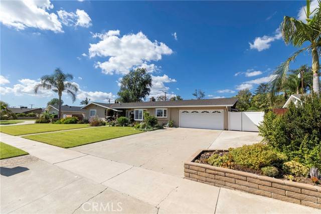 North Tustin, CA 92780,12361 Charloma
