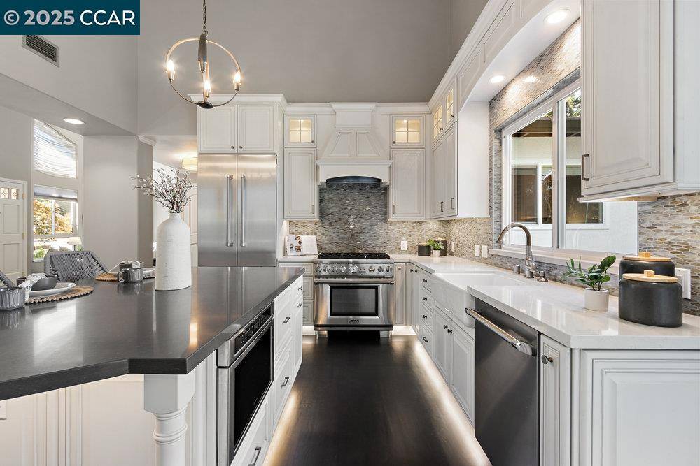 Pleasant Hill, CA 94523,1910 Morello Ave