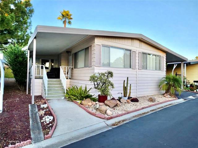 Lake Forest, CA 92630,24001 Muirlands BLD 56