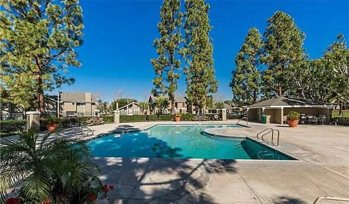 Irvine, CA 92604,9 Albany