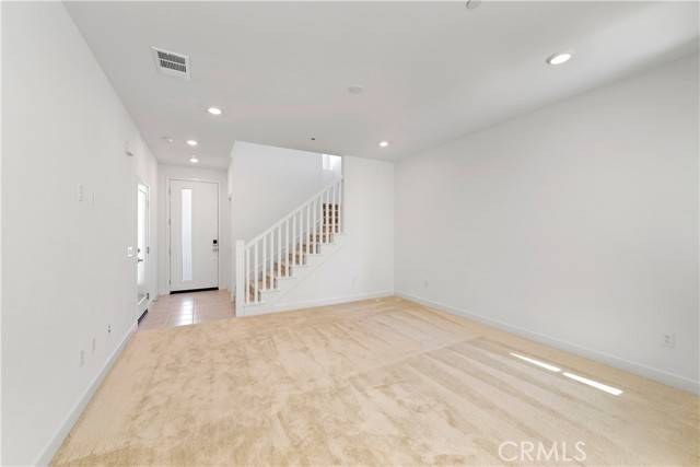 Lake Forest, CA 92630,214 Denali