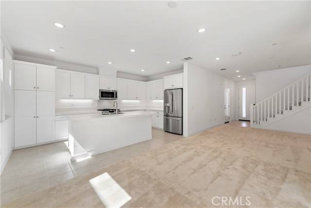 Lake Forest, CA 92630,214 Denali