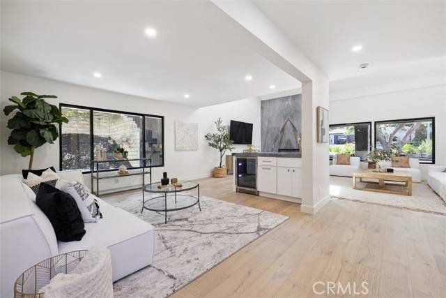 Calabasas, CA 91302,4360 Park Alisal