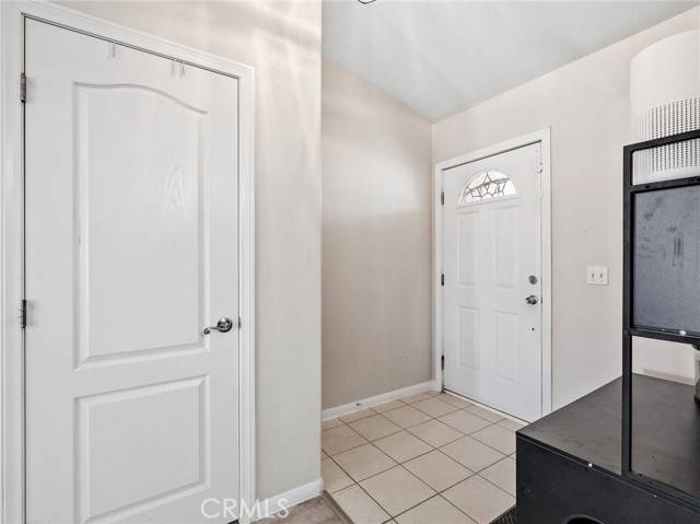 Apple Valley, CA 92307,15055 Dakota