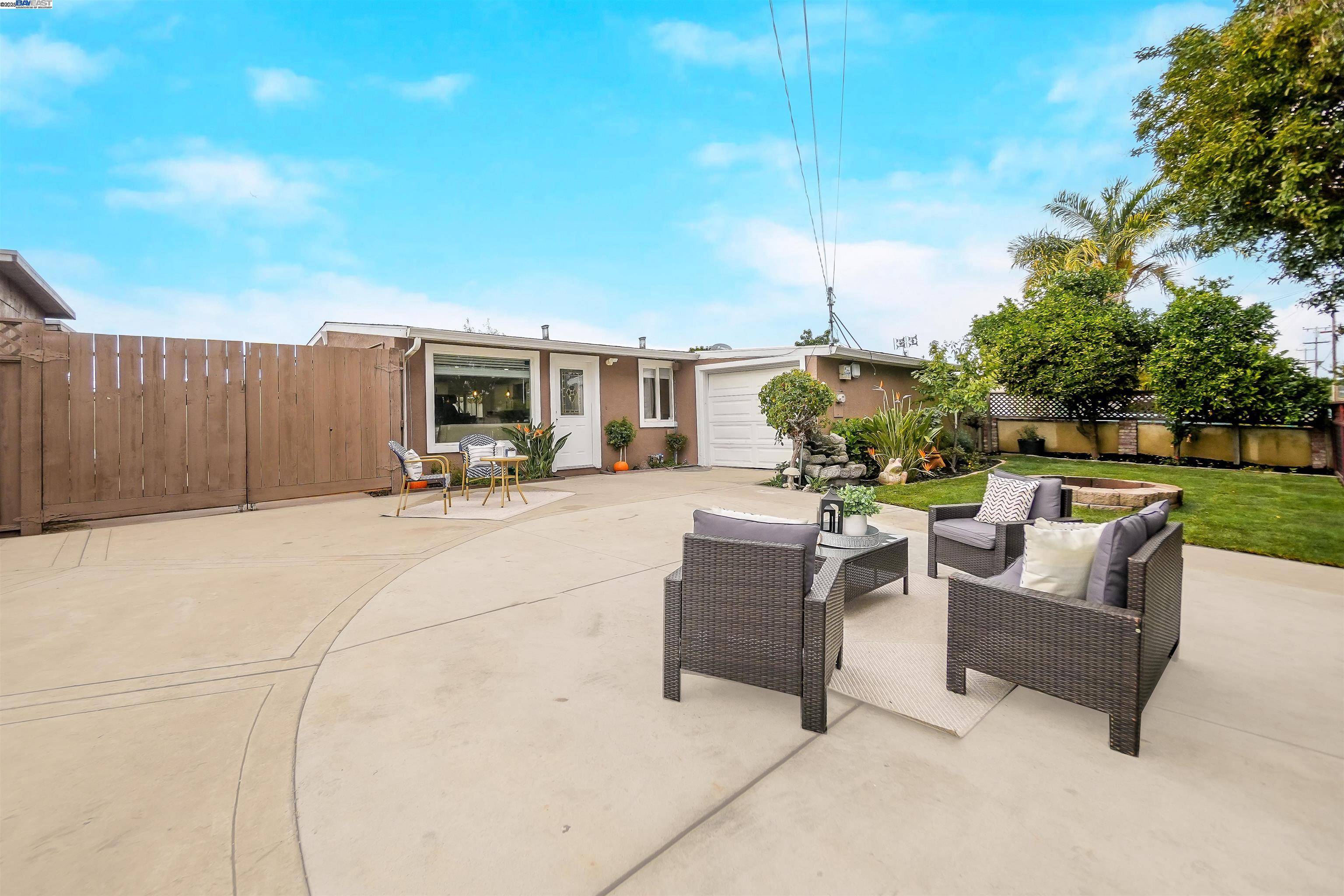 Hayward, CA 94544,27923 Havana Ave