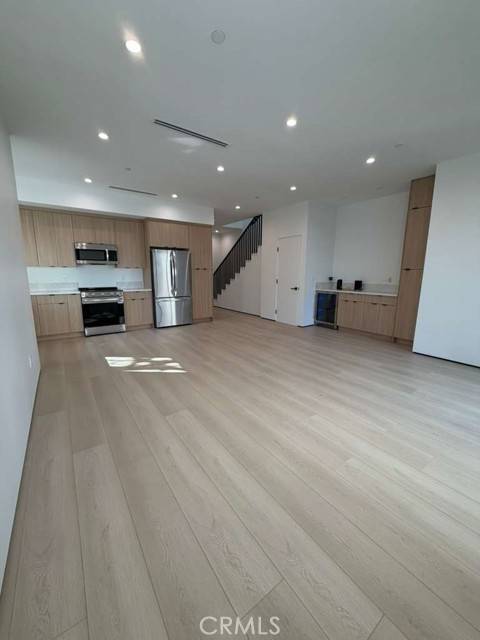 Tarzana, CA 91356,5902 Donna AVE