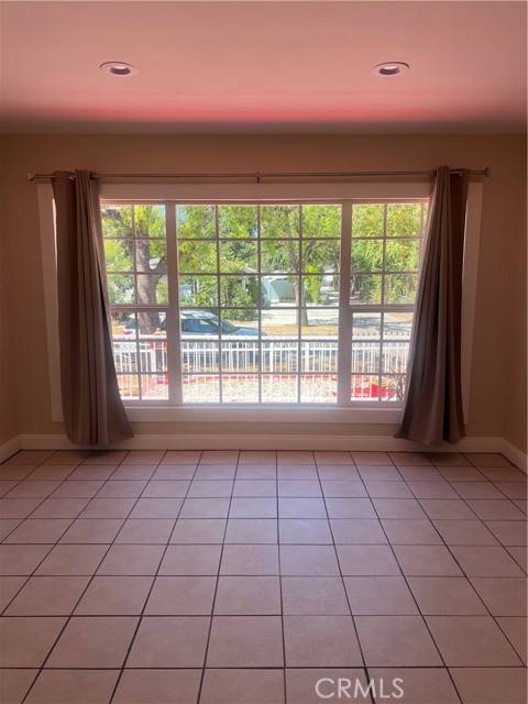 Pasadena, CA 91103,1674 El Sereno Ave