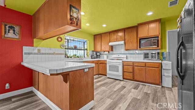 Perris, CA 92570,18510 Brown