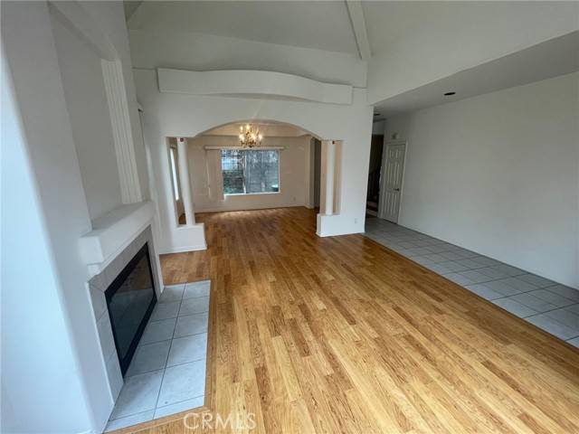 Northridge, CA 91324,10010 Reseda D