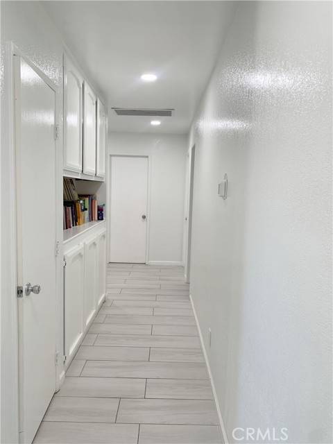 Apple Valley, CA 92307,16081 Tude