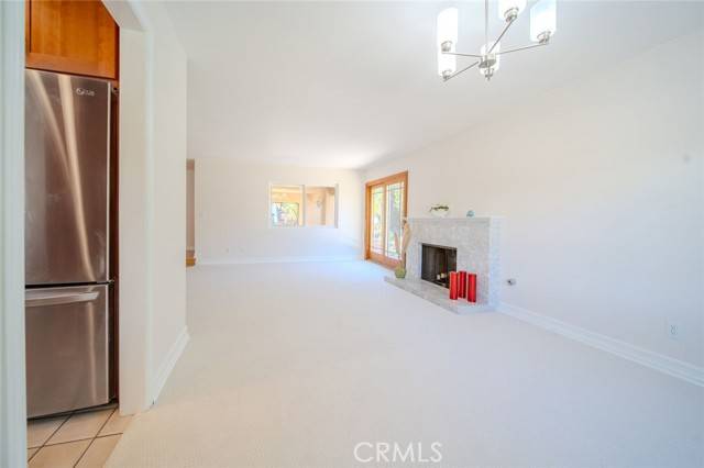 Thousand Oaks, CA 91320,254 Greenmeadow DR