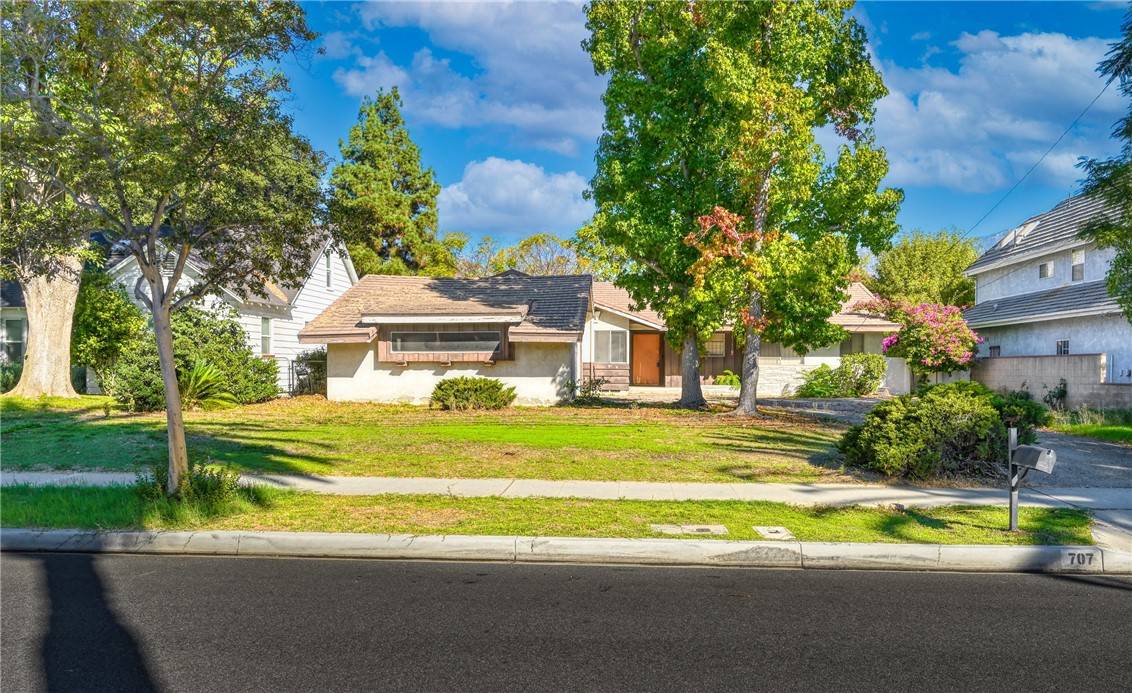 Arcadia, CA 91006,707 E Camino Real