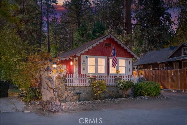 Wrightwood, CA 92397,1461 Betty ST