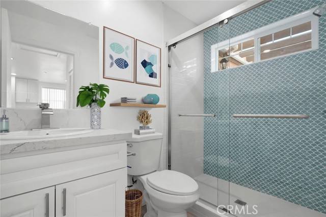 Sherman Oaks, CA 91423,14243 Magnolia