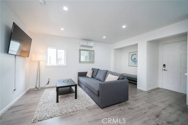 Glendale, CA 91205,409 W Harvard A