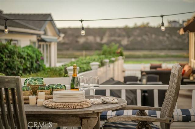 Newport Beach, CA 92660,11 Saratoga