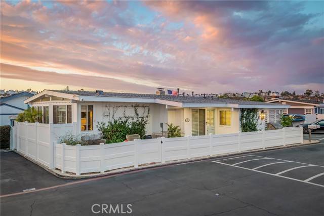 Newport Beach, CA 92660,11 Saratoga