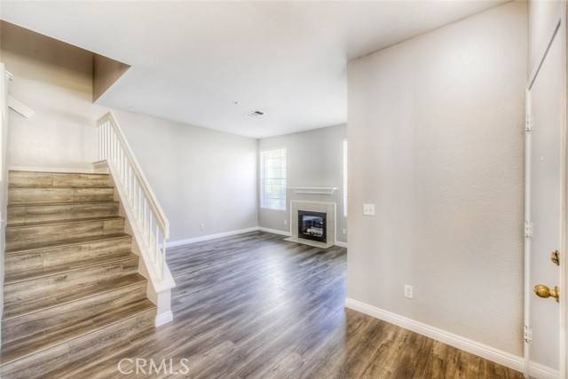 Tustin, CA 92782,120 Gallery WAY