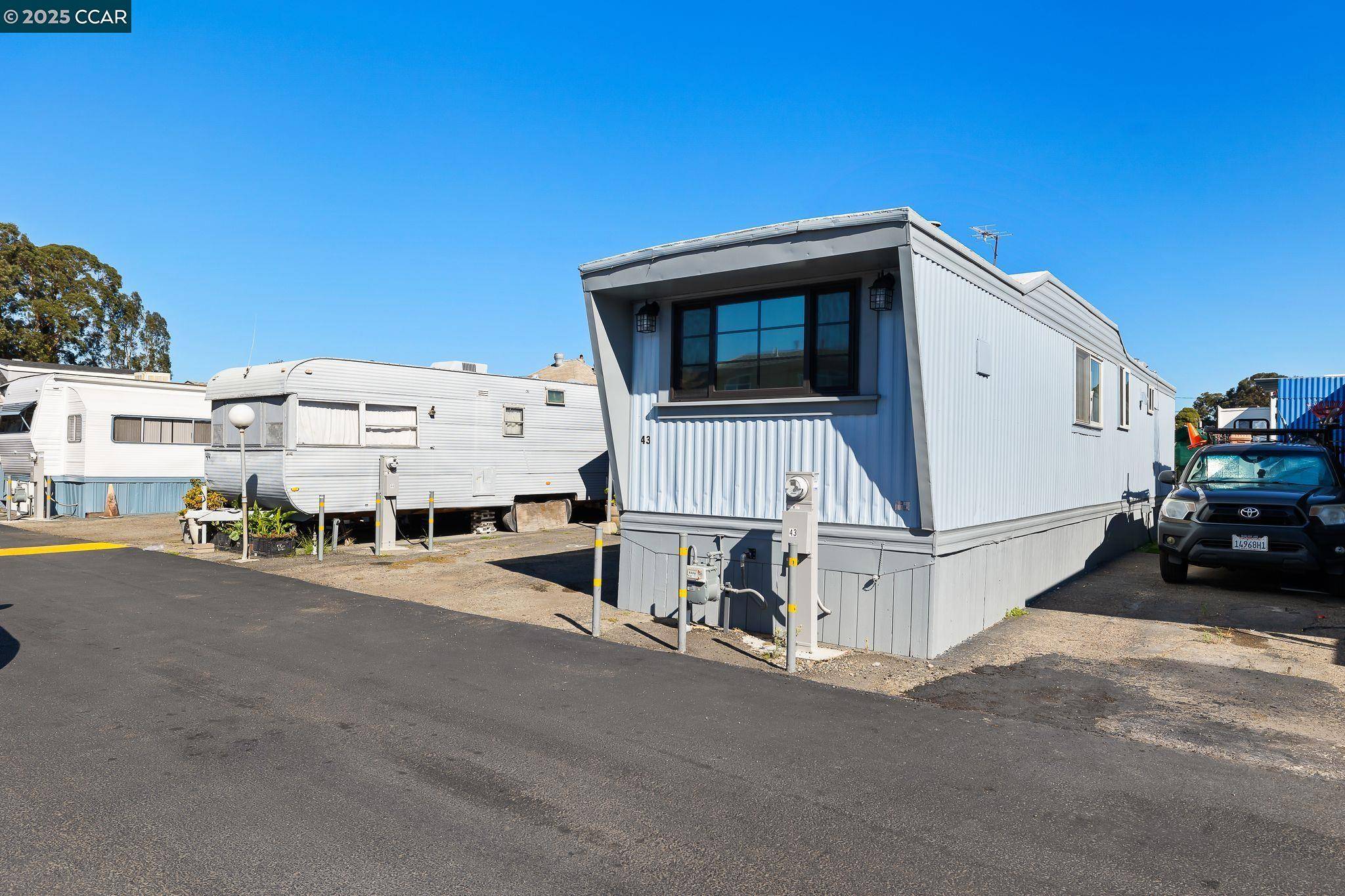 San Pablo, CA 94806,2425 Church Lane # 43