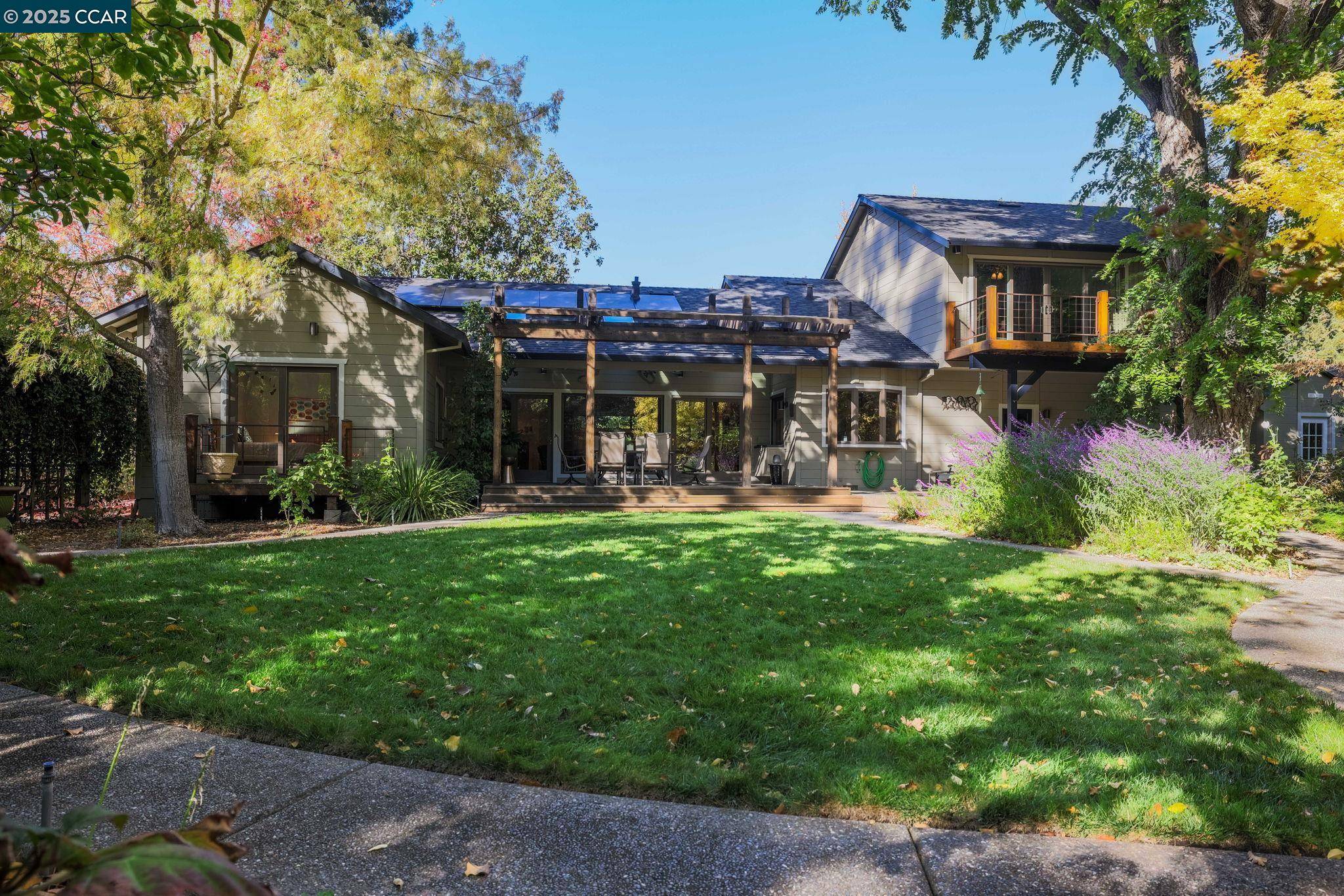 Walnut Creek, CA 94596,955 Hawthorne Dr