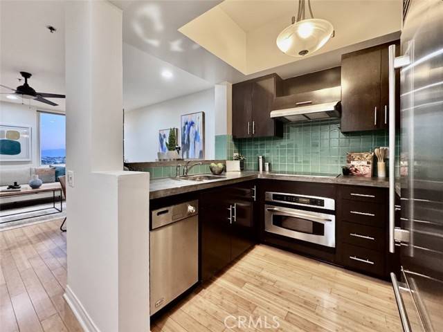 Long Beach, CA 90802,525 E Seaside WAY 2202