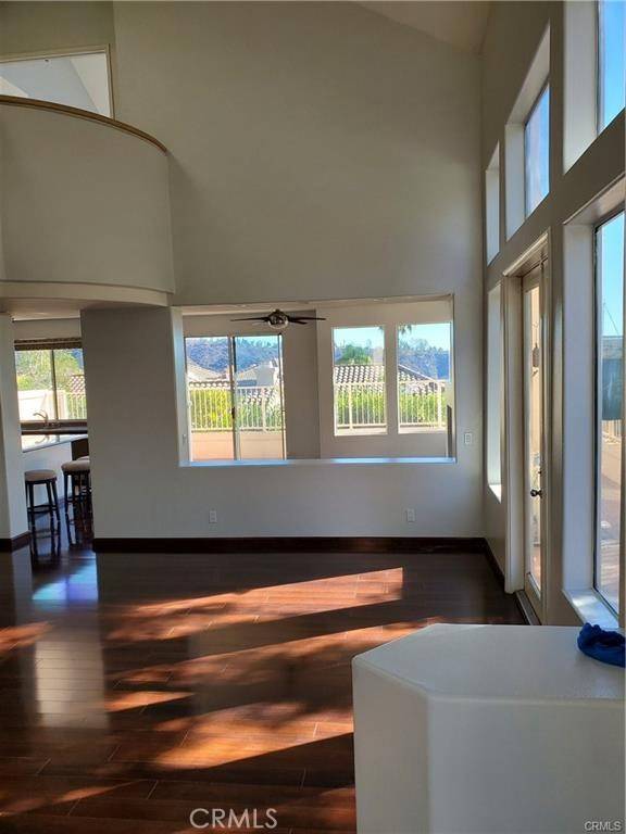 Glendale, CA 91208,1904 Caminito De La Luna