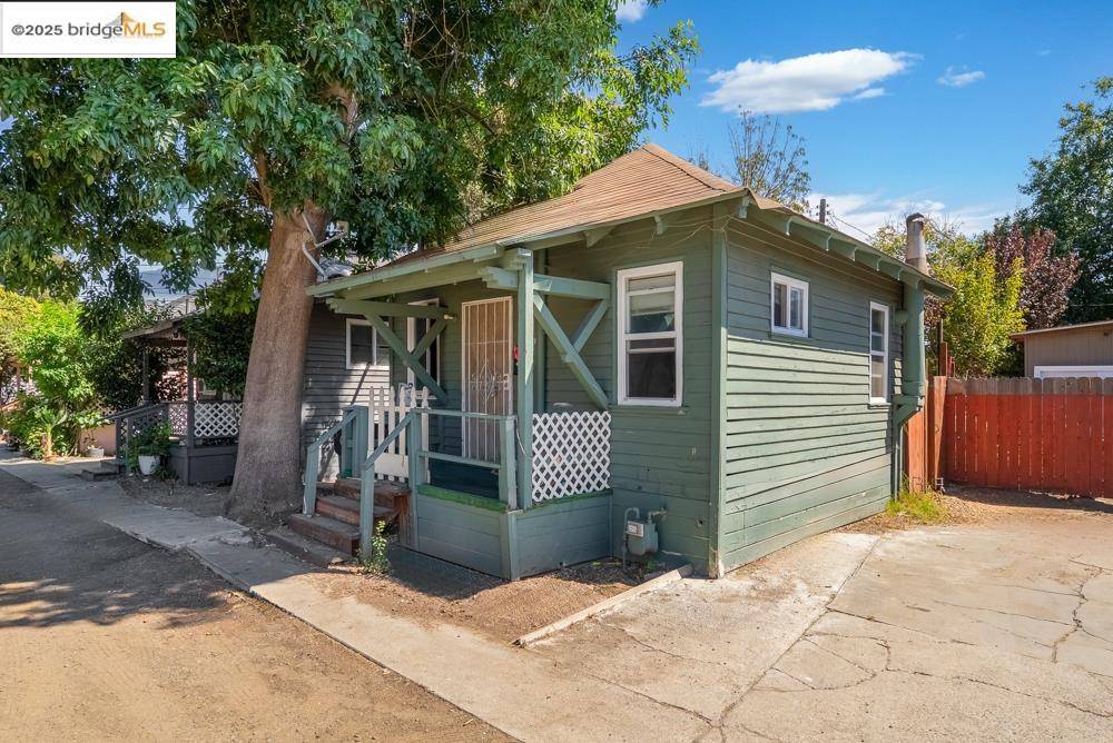 San Leandro, CA 94580,16005 Mateo St