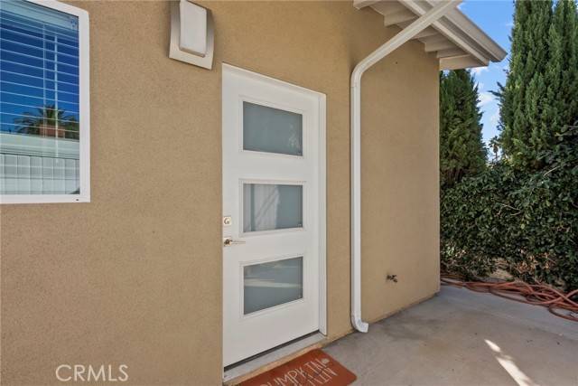 Burbank, CA 91501,1058 E Orange Grove AVE