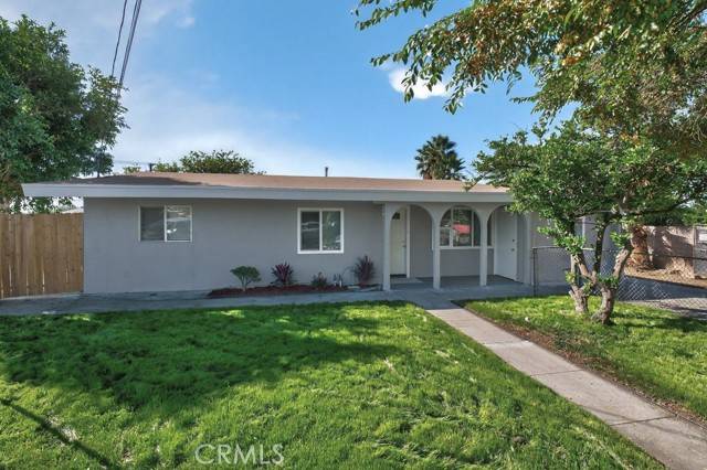 Fontana, CA 92335,15065 Granada