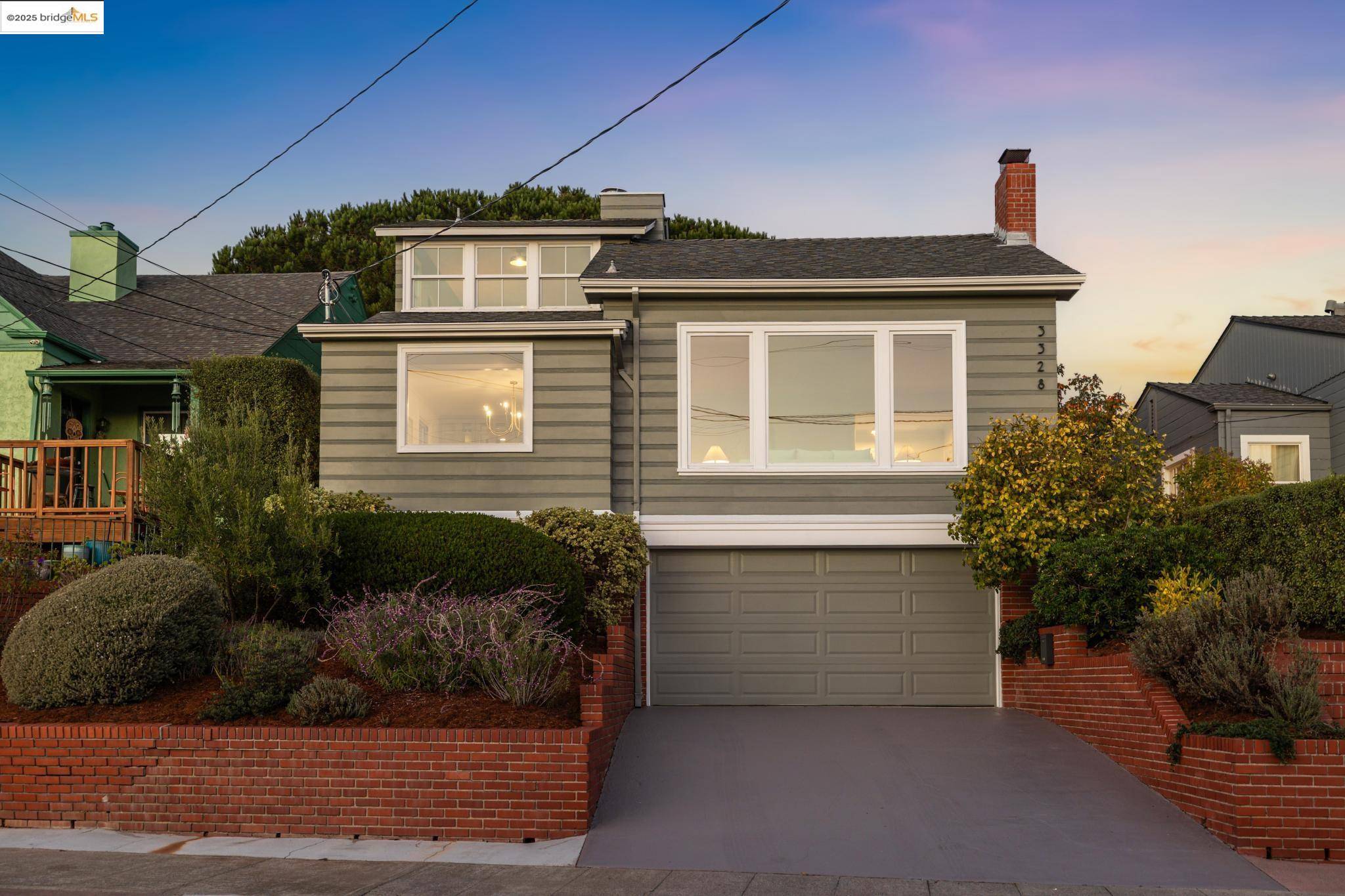 Oakland, CA 94602,3328 Herrier St