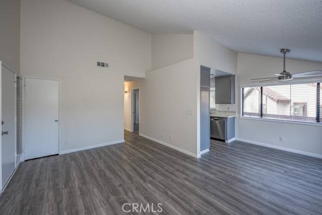 Canyon Country, CA 91387,18033 Sundowner WAY 630